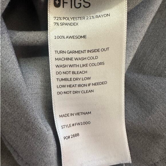 Figs Graphite One Pocket Scrub Top Size Small - Picture 6 of 6